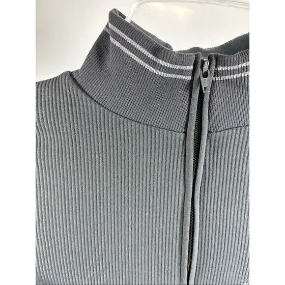 SKIMS Nike NWT Ribbed Seamless Cropped Full Zip Jacket in Obsidian Size XS - Picture 4 of 10